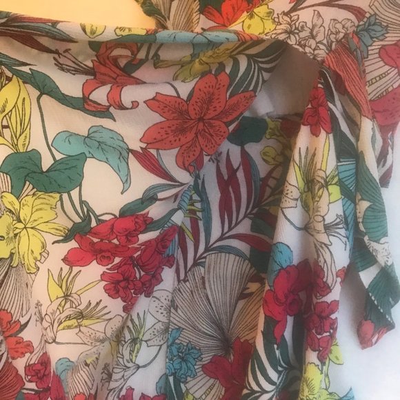 Signature by Robbie Bee Women's Dress Size Small Wrap Bright Floral - Picture 3 of 5